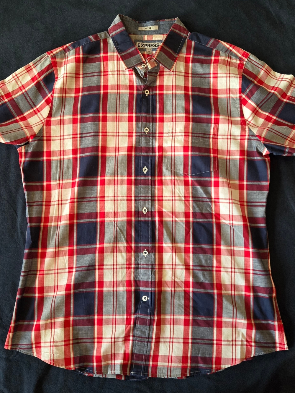 Express Men’s Red, Navy & White Plaid Short-Sleeve Button-Down Shirt